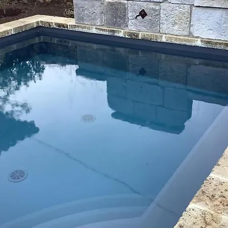 Maison Paisible Avec Piscine Privee Et Animaux Acceptes - Fr-1-616-494
